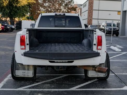 Used 2018 RAM 3500 Laramie Longhorn AWD/4WD image 11
