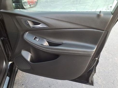 Used 2023 Buick Encore GX Select image 25