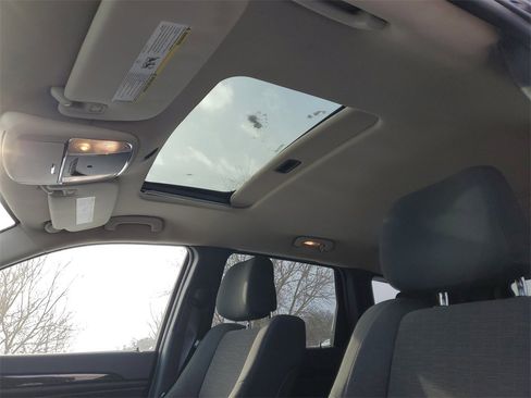 Used 2012 Jeep Grand Cherokee Laredo image 9