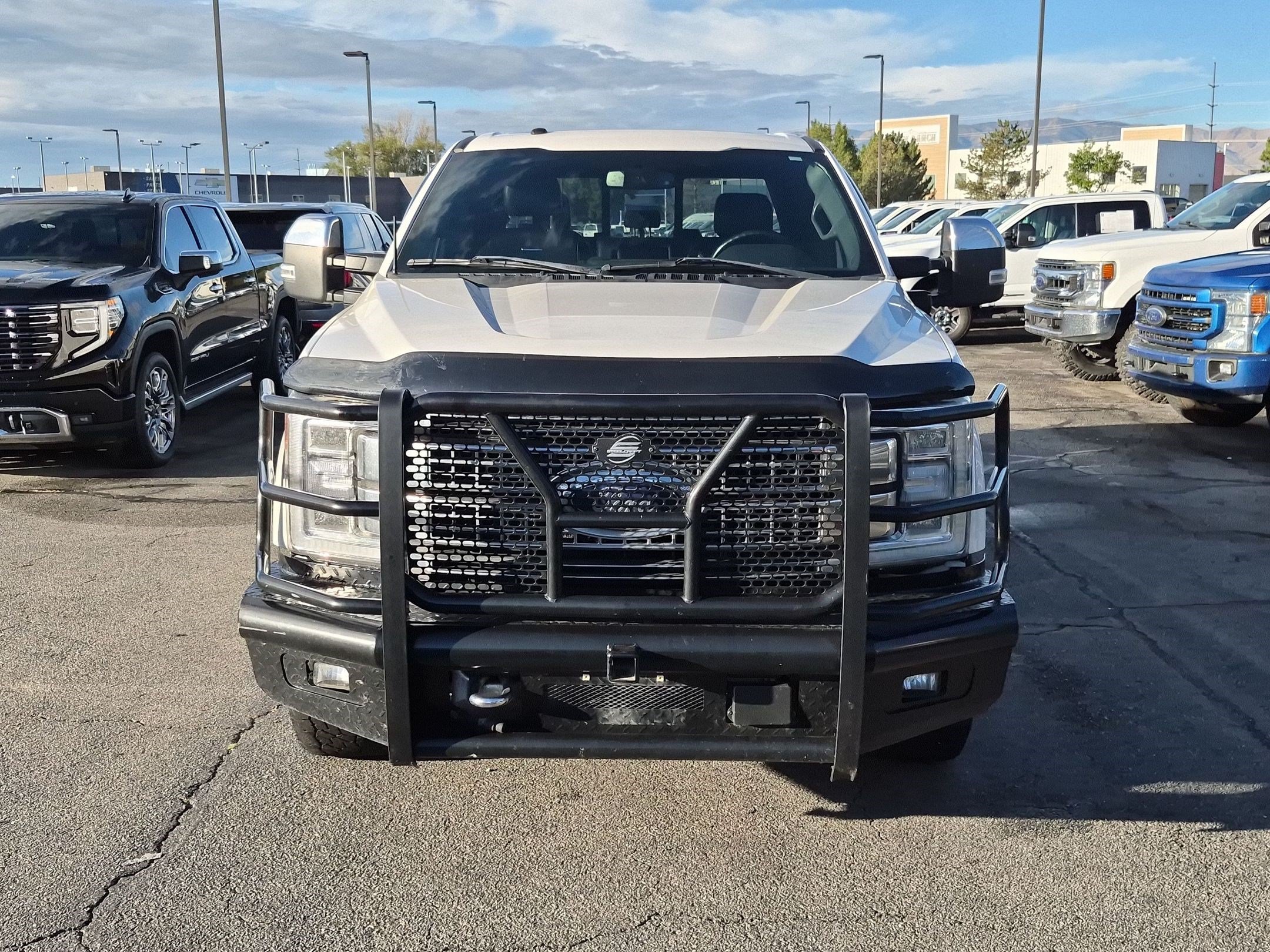 Used 2017 Ford F350 Platinum w/ Platinum Ultimate Package AWD/4WD image 11