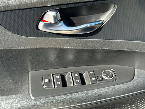 Used 2023 Kia Forte GT-Line image 29