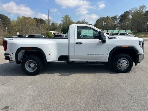 New 2026 GMC Sierra 3500 Pro image 5