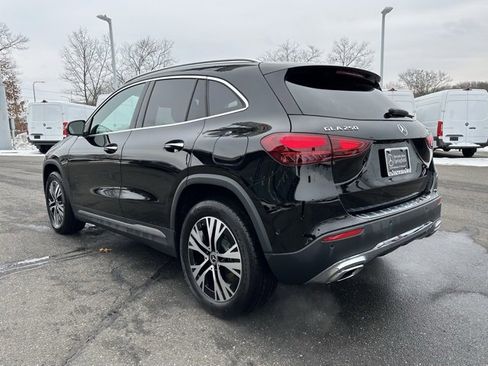 Used 2025 Mercedes-Benz GLA 250 4MATIC image 5