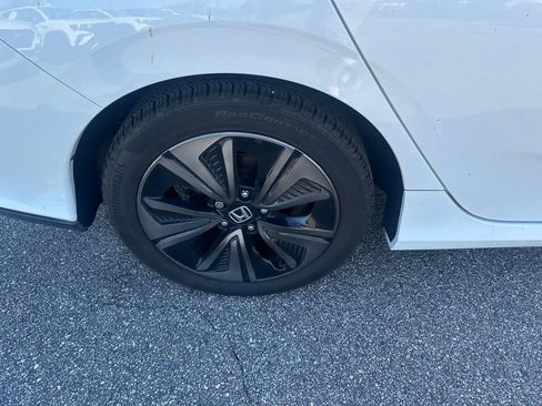 Used 2018 Honda Civic EX image 5