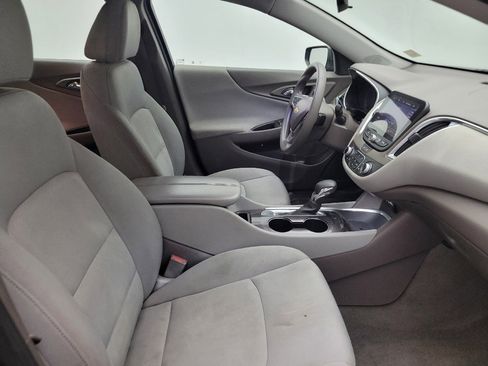 Used 2021 Chevrolet Malibu LT image 21