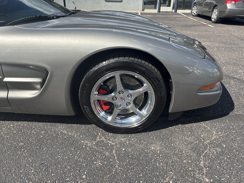 Used 2002 Chevrolet Corvette Convertible w/ Preferred Equipment Group2 RWD image 13