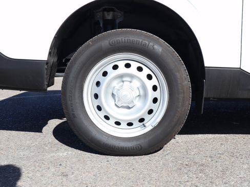 Used 2025 Ford Maverick XL w/ Equipment Group 102A image 12