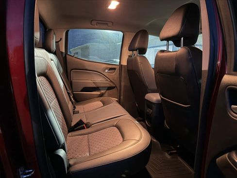 Used 2016 Chevrolet Colorado Z71 image 23