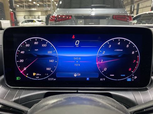 New 2026 Mercedes-Benz GLC 300 image 11