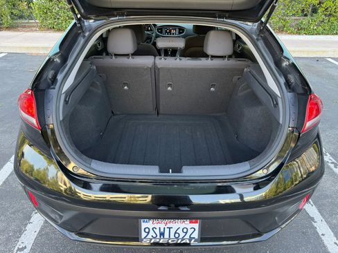 Used 2019 Hyundai Ioniq Blue FWD image 23