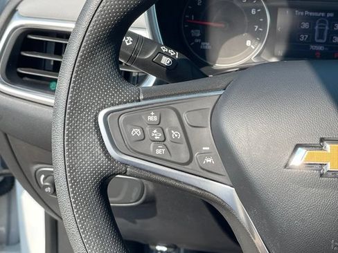Used 2022 Chevrolet Equinox LS w/ LS Convenience Package AWD/4WD image 15