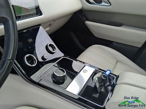 Used 2020 Land Rover Range Rover Velar S image 24