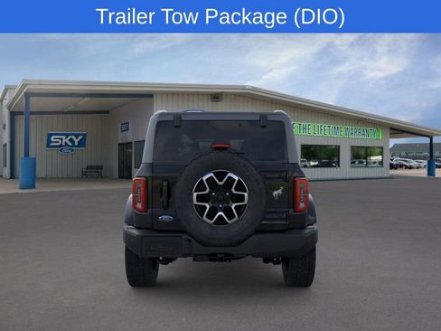 New 2025 Ford Bronco Outer Banks image 5