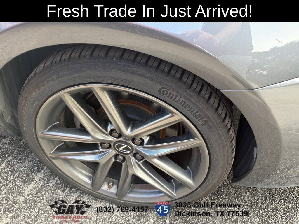 Used 2019 Lexus IS 300 F Sport w/ F Sport Package RWD image 6