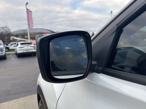 Used 2022 Nissan Kicks SR w/ Premium Package image 18