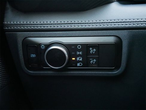 Used 2024 Ford Mustang GT Premium image 17