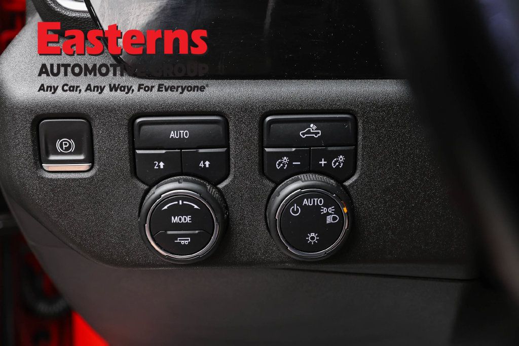 Used 2022 Chevrolet Silverado 1500 LT w/ Convenience Package II AWD/4WD image 21