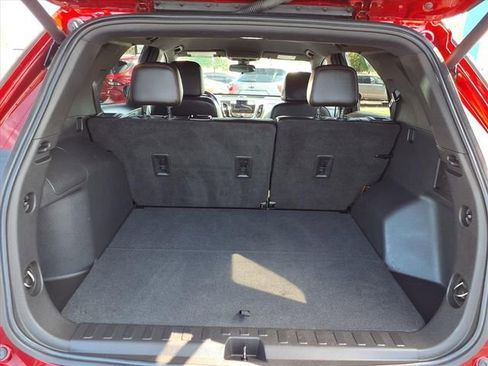 Used 2022 Chevrolet Equinox RS w/ Infotainment Package image 25