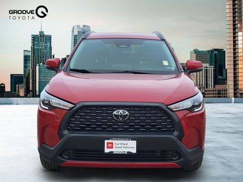 Used 2023 Toyota Corolla Cross LE image 9