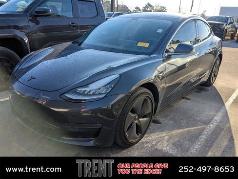 Used 2019 Tesla Model 3 Long Range image 1