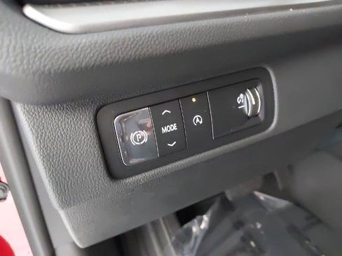 New 2026 Chevrolet Traverse LT w/ Driver Confidence Package FWD image 24