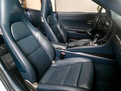 Used 2013 Porsche 911 Carrera S image 4