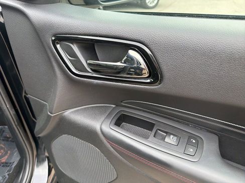 Used 2024 Dodge Durango GT image 33