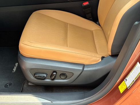 Certified 2025 Lexus RX 350 Premium Plus w/ Accessory Package (Z1) FWD image 21