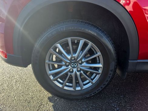 Used 2017 MAZDA CX-5 Touring image 10