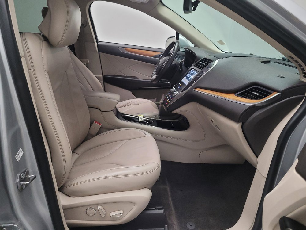 Used 2018 Lincoln MKC Select w/ Select Plus Package FWD image 21