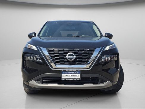 Used 2023 Nissan Rogue S AWD/4WD image 3