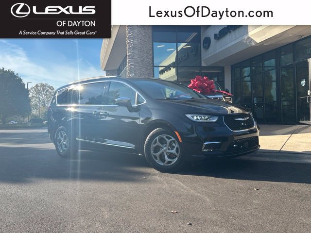 Used 2023 Chrysler Pacifica Limited FWD 360° Tour