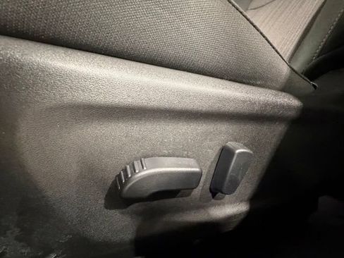 Used 2024 Nissan Altima 2.5 SV FWD image 14