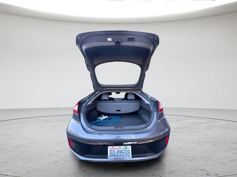Used 2018 Hyundai Ioniq Limited FWD image 9