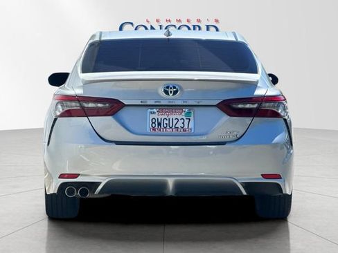 Used 2021 Toyota Camry XSE FWD image 5