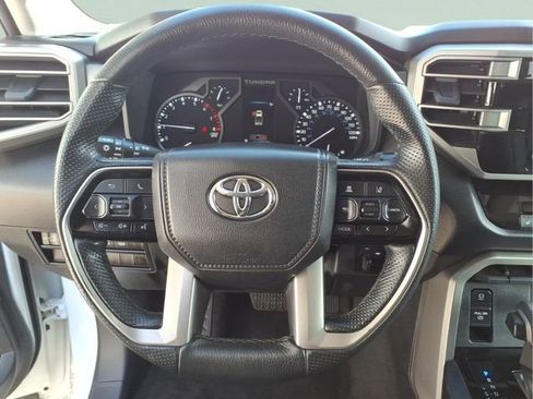 Used 2022 Toyota Tundra SR5 w/ SR5 Premium Package image 15