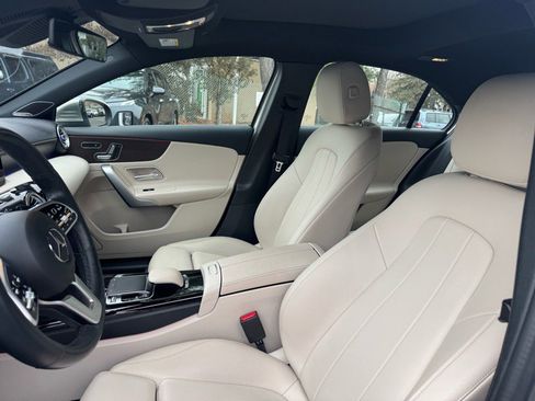 Used 2019 Mercedes-Benz A 220 4MATIC image 8