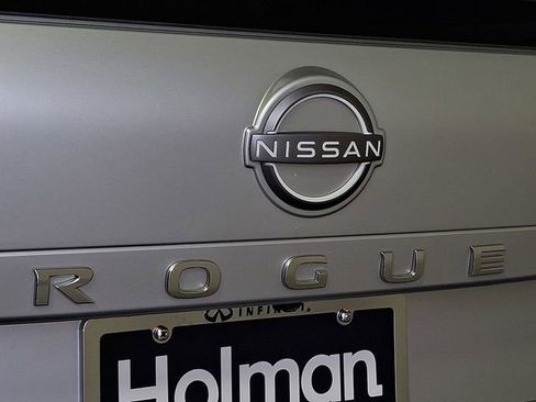 Used 2023 Nissan Rogue SV AWD/4WD image 28