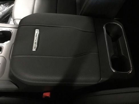 New 2025 GMC Sierra 2500 Denali w/ Denali Reserve Package image 41