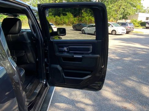 Used 2017 RAM 1500 Limited AWD/4WD image 57