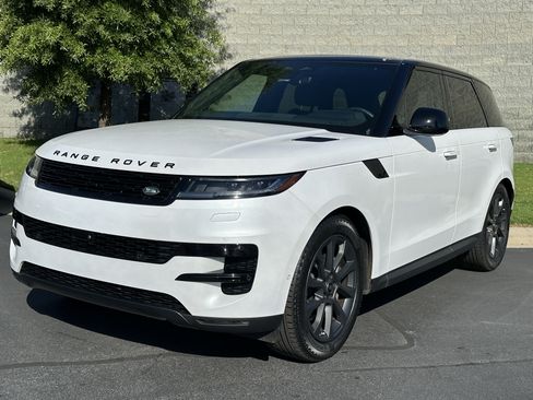 Used 2024 Land Rover Range Rover Sport SE AWD/4WD image 1
