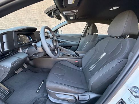 New 2026 Hyundai Elantra Sport FWD image 12