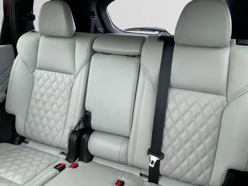 Used 2024 Mitsubishi Outlander SEL image 13