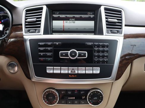 Used 2013 Mercedes-Benz ML 350 4MATIC image 35