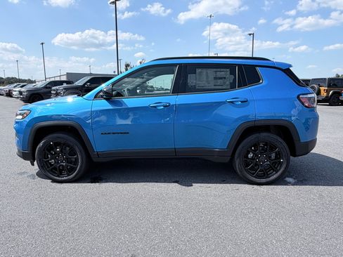 New 2026 Jeep Compass Latitude AWD/4WD image 5