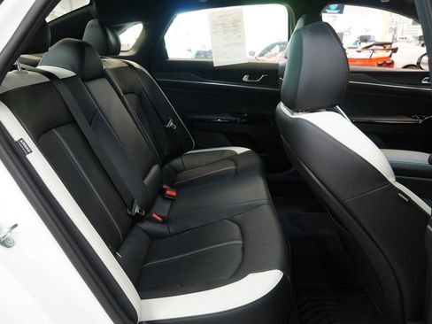Used 2025 Kia K5 GT-Line w/ GT-Line Premium Package AWD/4WD image 15