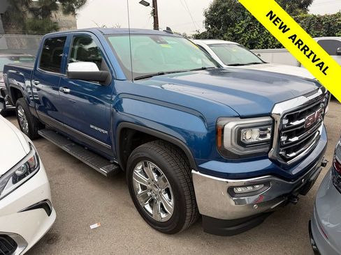 Used 2018 GMC Sierra 1500 SLT w/ Enhanced Driver Alert Package image 2