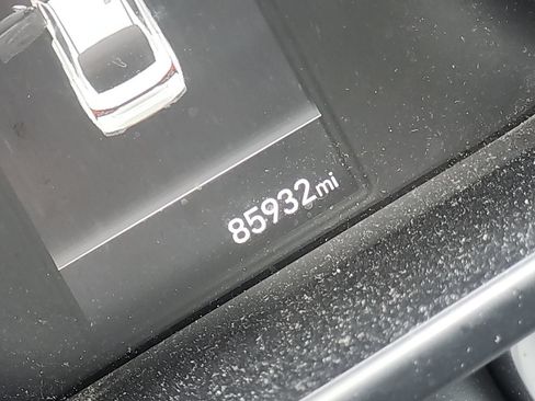 Used 2021 Hyundai Elantra SEL w/ Preferred Accessory Package FWD image 8