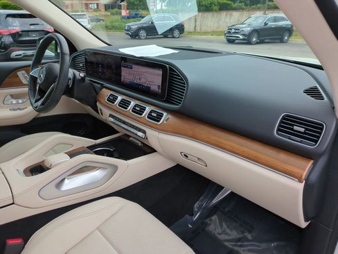 Certified 2024 Mercedes-Benz GLE 350 4MATIC image 37