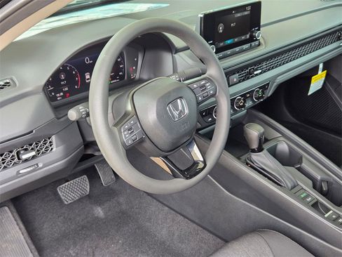 New 2025 Honda Accord SE image 10
